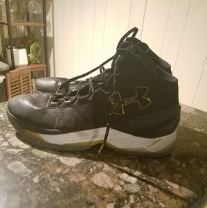 Under Armour CURRY 2 "Batman" edition.